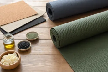 Yogamatten selbst machen: DIY, Materialien & Pflege